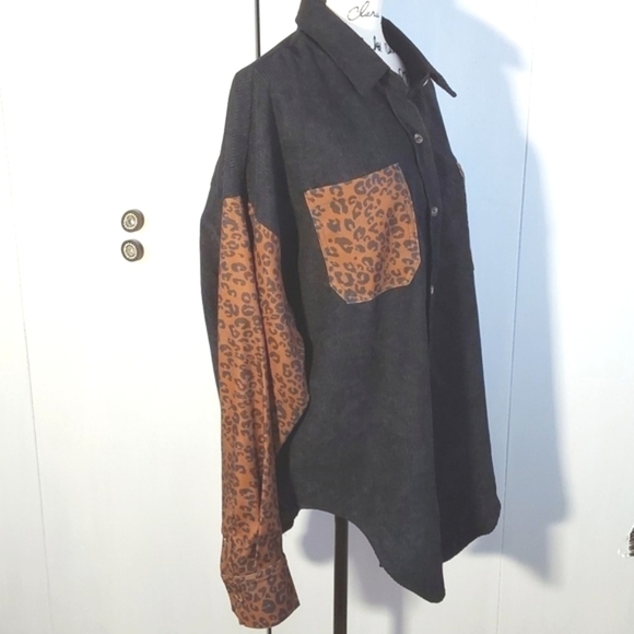 Boutique- Black Corduroy Top W/ Animal Print Leopard  Button Down edgy mod Sz.XL - Picture 4 of 8